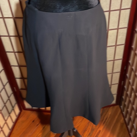 Jones Wear skirt - Picture 3 of 6